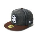 59FIFTY MLB Denim 2 - Tone サンディエゴ・パドレス ウォッシュド ブラックデニム バーントウッドバイザー - 14388866 - 700 | NEW ERA ニューエラ公式オンラインストア