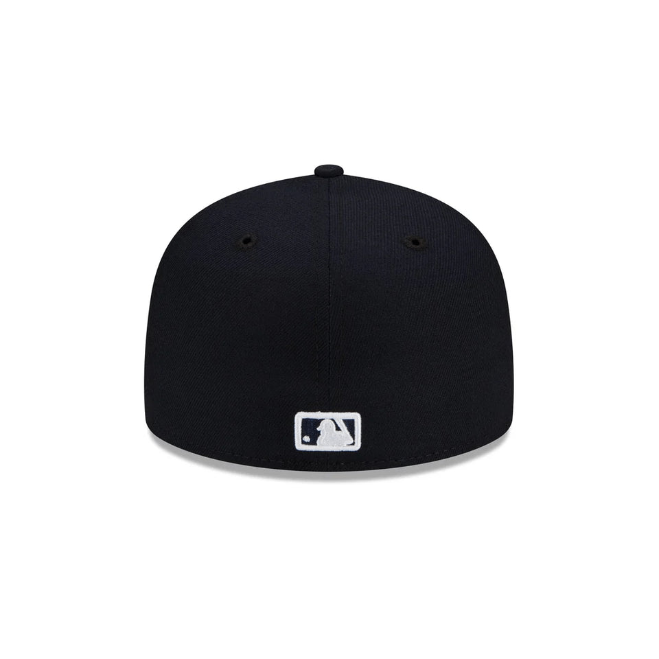 59FIFTY MLB POSTSEASON 2025 サイドパッチ デトロイト・タイガース - 15091717 - 700 | NEW ERA ニューエラ公式オンラインストア
