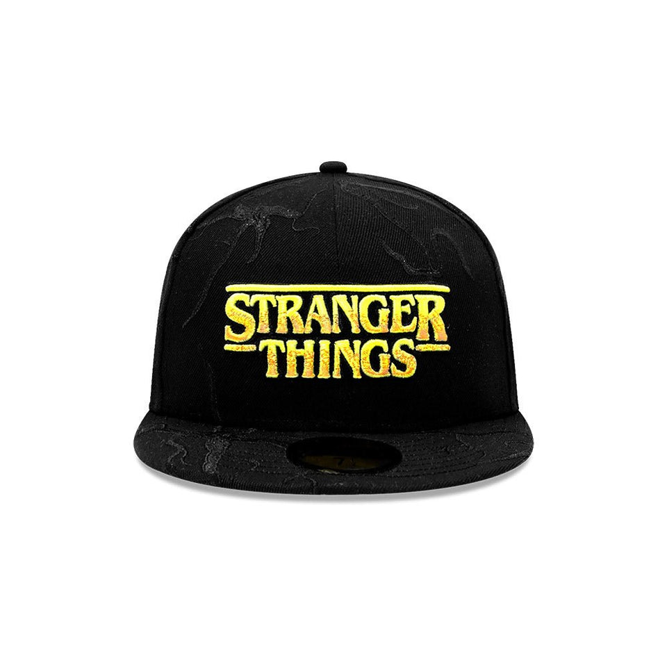59FIFTY NETFLIX STRANGER THINGS ストレンジャー・シングス オールオーバー ブラック - 14867821-700 | NEW ERA ニューエラ公式オンラインストア