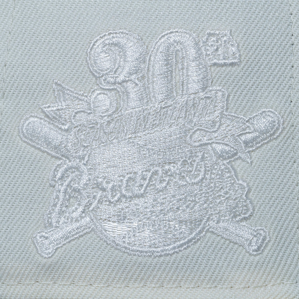59FIFTY Tonal Logo アトランタ・ブレーブス クーパーズタウン クロームホワイト - 14334352-700 | NEW ERA ニューエラ公式オンラインストア