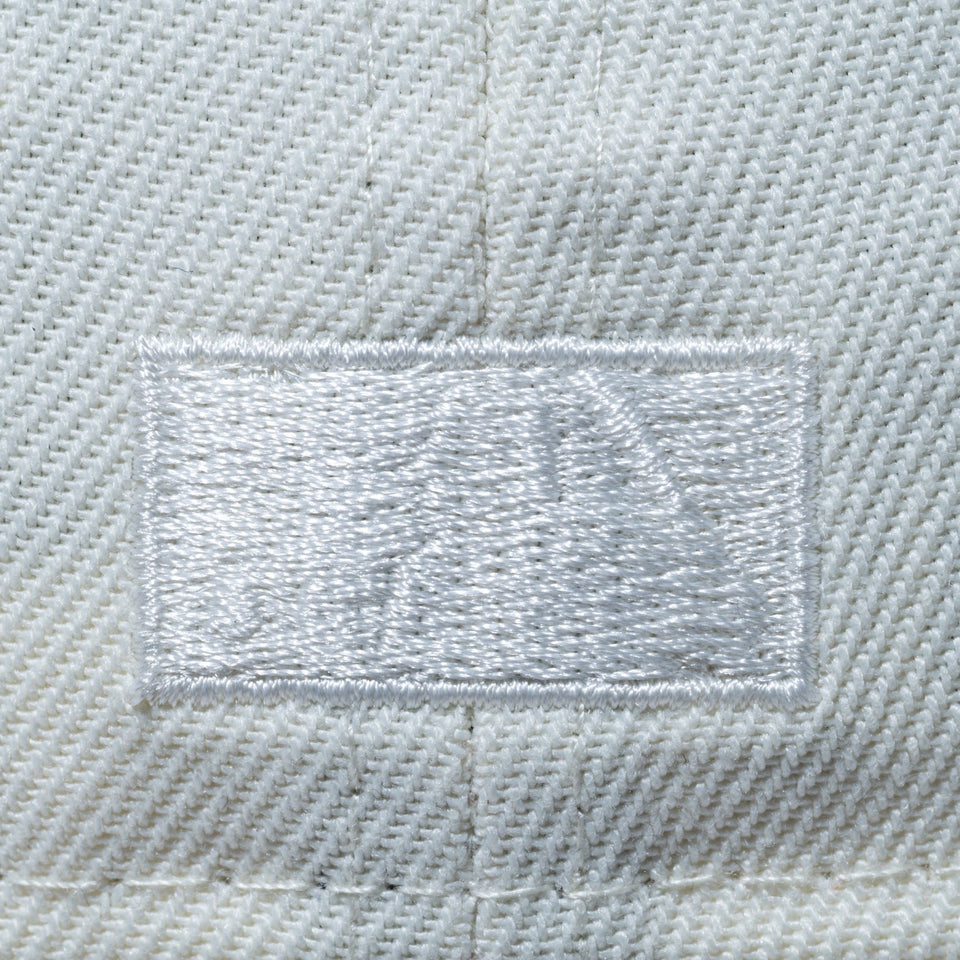 59FIFTY Tonal Logo アトランタ・ブレーブス クーパーズタウン クロームホワイト - 14334352-700 | NEW ERA ニューエラ公式オンラインストア