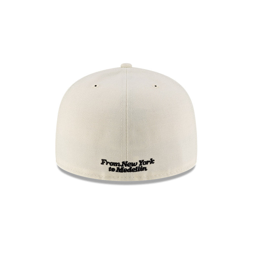 59FIFTY TRUE クロームホワイト レオパードアンダーバイザー - 14674659 - 700 | NEW ERA ニューエラ公式オンラインストア