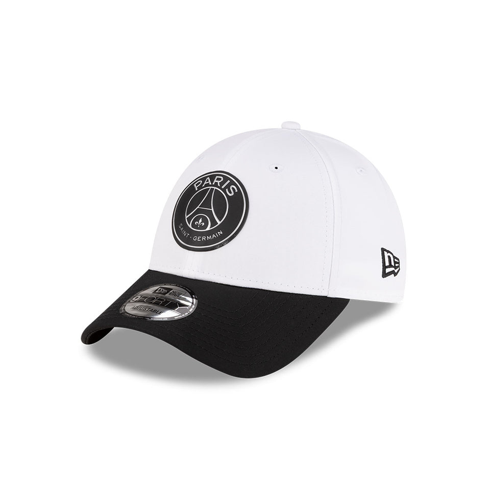 9FORTY Paris Saint-Germain Metallic Logo ホワイト ブラックバイザー