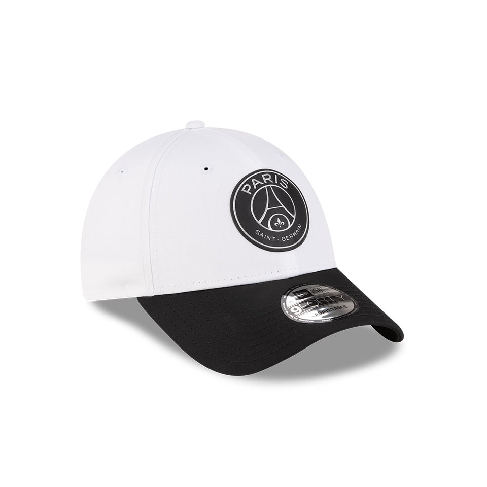 9FORTY Paris Saint-Germain Metallic Logo ホワイト ブラックバイザー