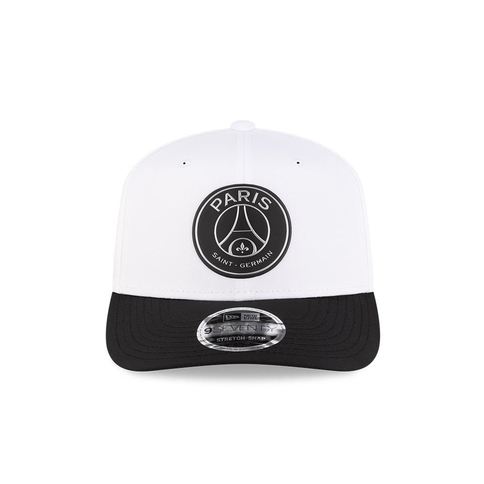 9SEVENTY ストレッチスナップ Paris Saint-Germain Metallic Logo ホワイト ブラックバイザー