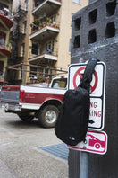 ボディバッグ ワンショルダー 8L ブラック - 14521373 - OSFM | NEW ERA ニューエラ公式オンラインストア