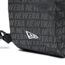 ボディバッグ ワンショルダー 8L ジャカードロゴ ブラック - 14655367 - OSFM | NEW ERA ニューエラ公式オンラインストア