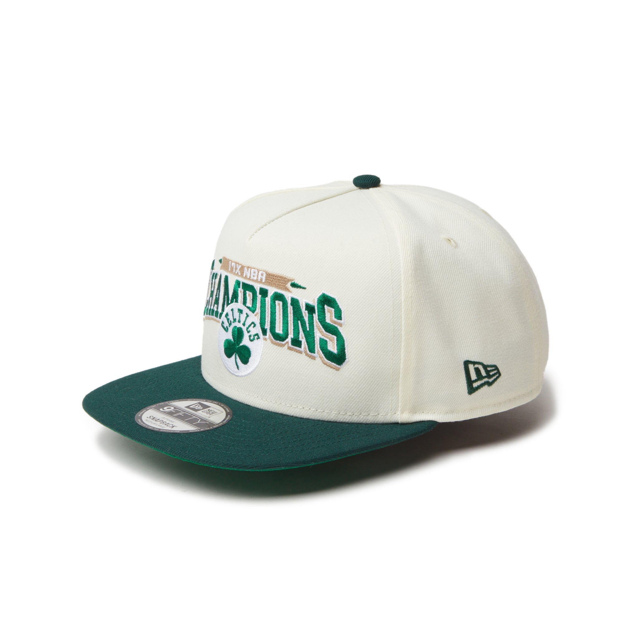 マスターズトーナメントの会場で売っていたキャップ 緑と白のセット&記念ピンバッジ 9fifty-a-frame-nba-champions-