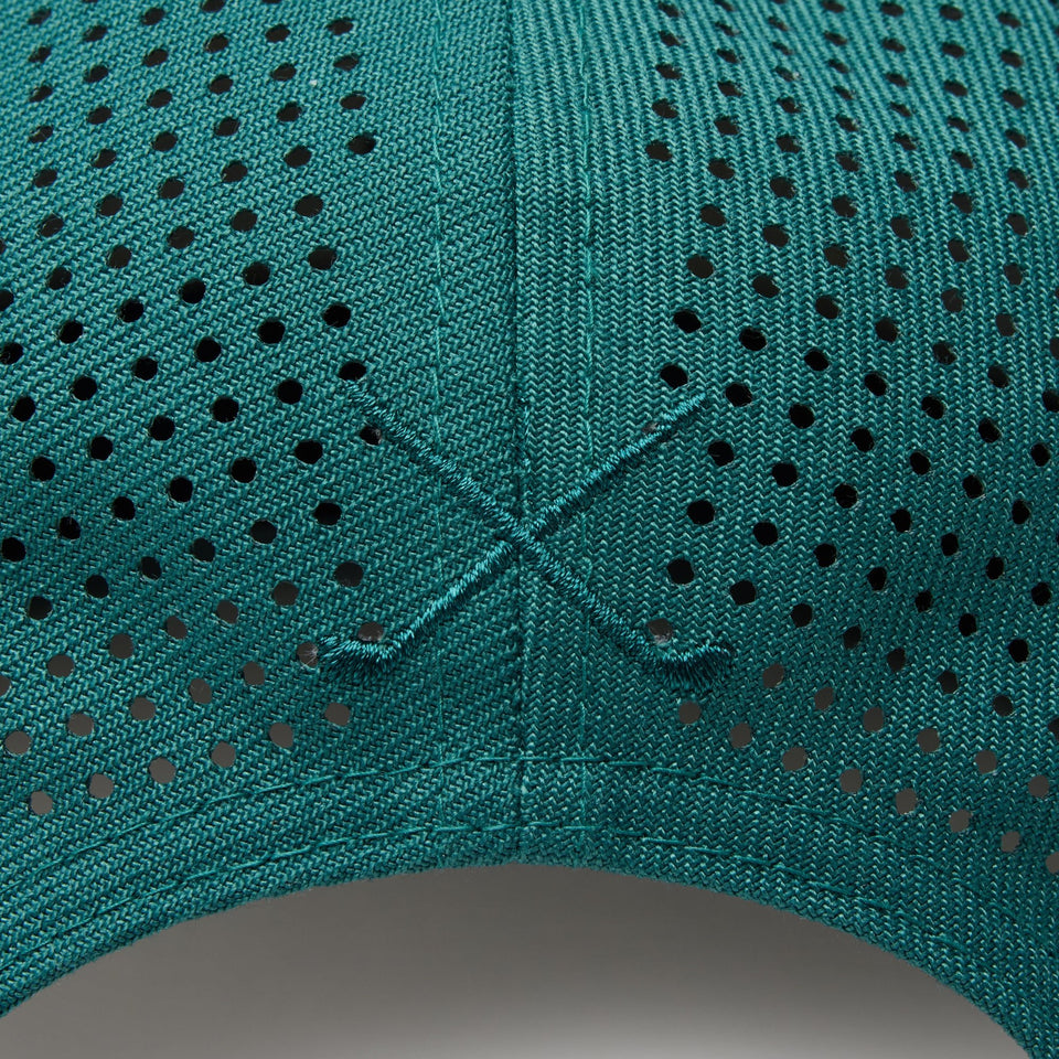 【ゴルフ】9FIFTY Laser Perforated ボックスロゴ パインニードルグリーン/サンディリネン/ビーチキスブルー - 14409960 - SM | NEW ERA ニューエラ公式オンラインストア