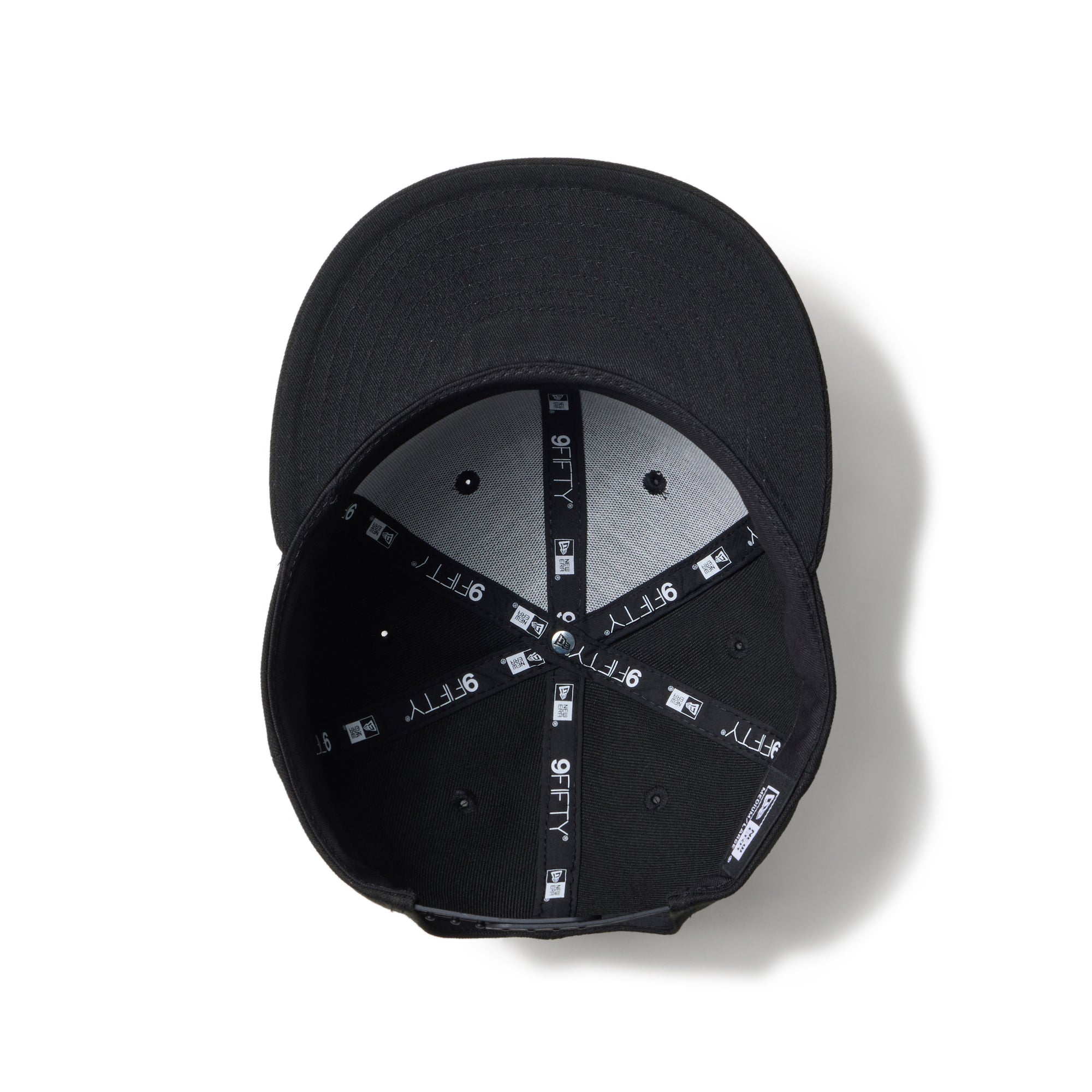 9FIFTY Metal Flag Logo ブラック × メタリックシルバー 4