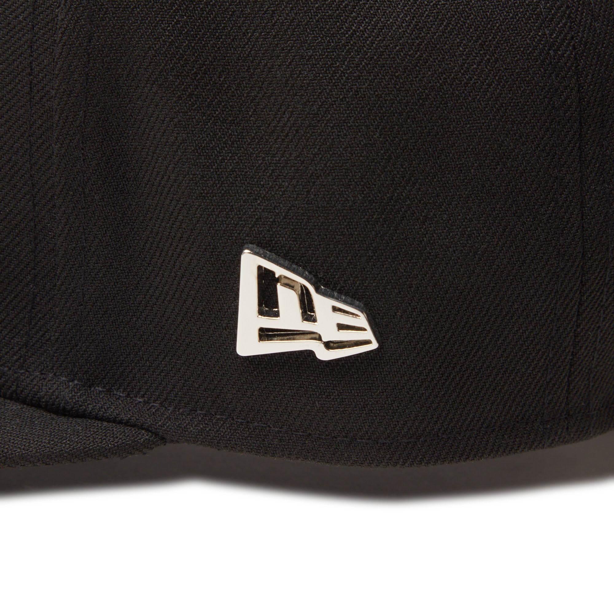 9FIFTY Metal Flag Logo ブラック × メタリックシルバー 3