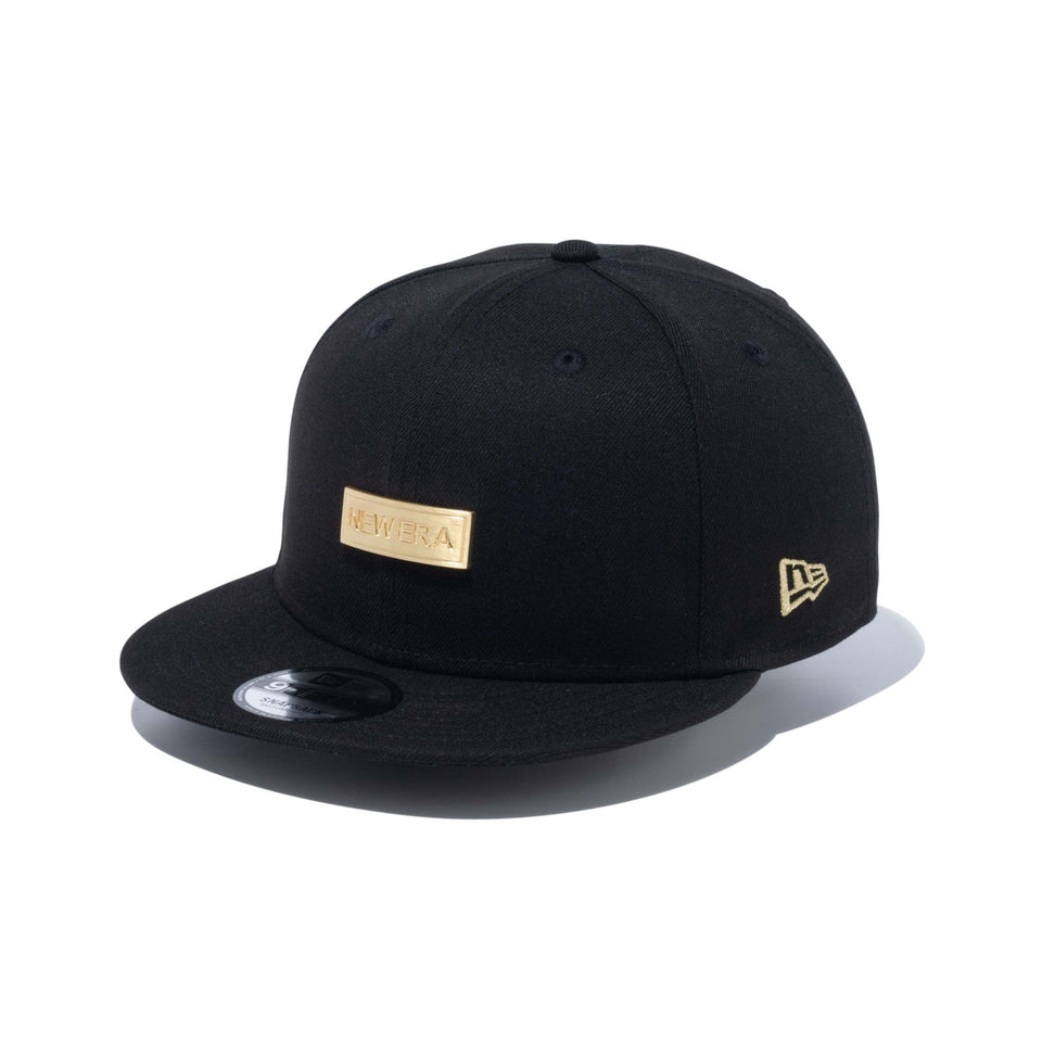 今週のおすすめ製品 9FIFTY ニューエラ | ゴールド × ブラック Plate Metal 帽子