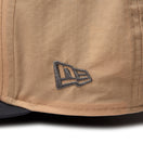 9FIFTY Vintage Nylon ベーシック サンドベージュ ディープグレーバイザー - 14388570 - SM | NEW ERA ニューエラ公式オンラインストア