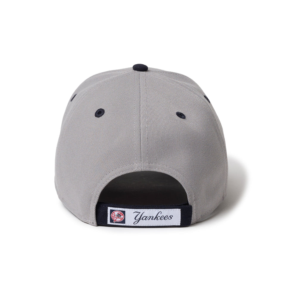 9FORTY 2 - Tone Woven Label ニューヨーク・ヤンキース グレー ネイビーバイザー - 14667828 - OSFM | NEW ERA ニューエラ公式オンラインストア