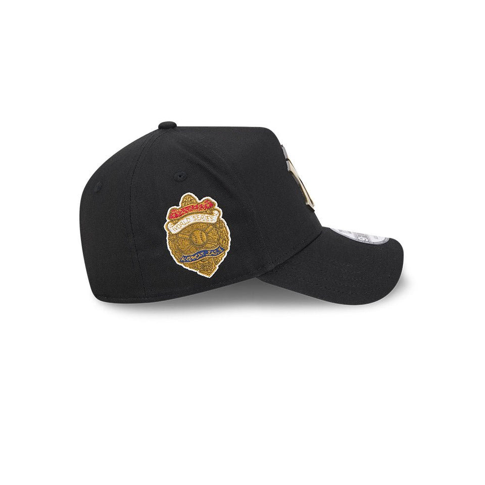 9FORTY A - Frame Antique Metal Badge ニューヨーク・ヤンキース ブラック - 14694469 - OSFM | NEW ERA ニューエラ公式オンラインストア