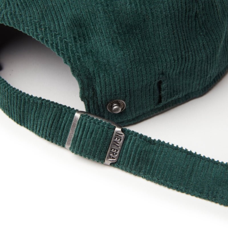 9FORTY A - Frame Corduroy ウーブンパッチ ダークグリーン 【ニューエラアウトドア】 - 14307279 - OSFM | NEW ERA ニューエラ公式オンラインストア