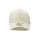 9FORTY A - Frame トラッカー Cotton Flax オーバルロゴ ライトベージュ - 14388644 - OSFM | NEW ERA ニューエラ公式オンラインストア