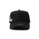 9FORTY A - Frame Essential エッセンシャル チェーンステッチ スクリプトロゴ ブラック - 14307504 - OSFM | NEW ERA ニューエラ公式オンラインストア