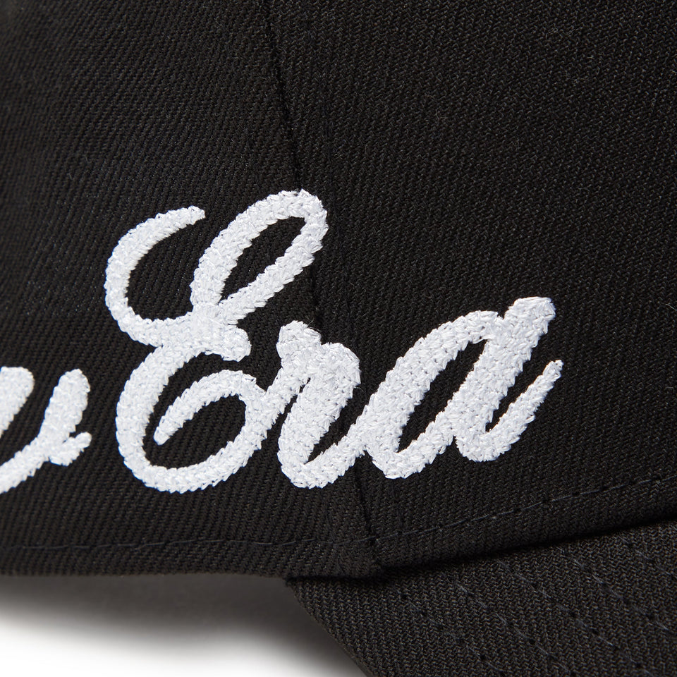 9FORTY A - Frame Essential エッセンシャル チェーンステッチ スクリプトロゴ ブラック - 14307504 - OSFM | NEW ERA ニューエラ公式オンラインストア