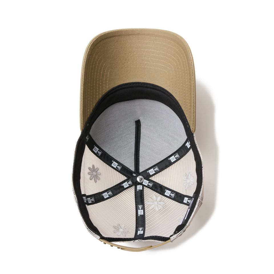 9FORTY A - Frame トラッカー Mesh Embroidery ボックスロゴ ウーブンパッチ ブリティッシュカーキ - 14307476 - OSFM | NEW ERA ニューエラ公式オンラインストア