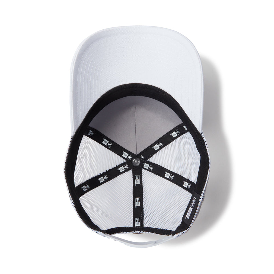 【ゴルフ】9FORTY A - Frame トラッカー Metal Logo ホワイト - 14391355 - OSFM | NEW ERA ニューエラ公式オンラインストア