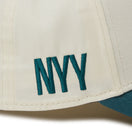 【ゴルフ】9FORTY A - Frame MLB 2 - Tone ニューヨーク・ヤンキース クロームホワイト パインニードルグリーンバイザー - 14391388 - OSFM | NEW ERA ニューエラ公式オンラインストア