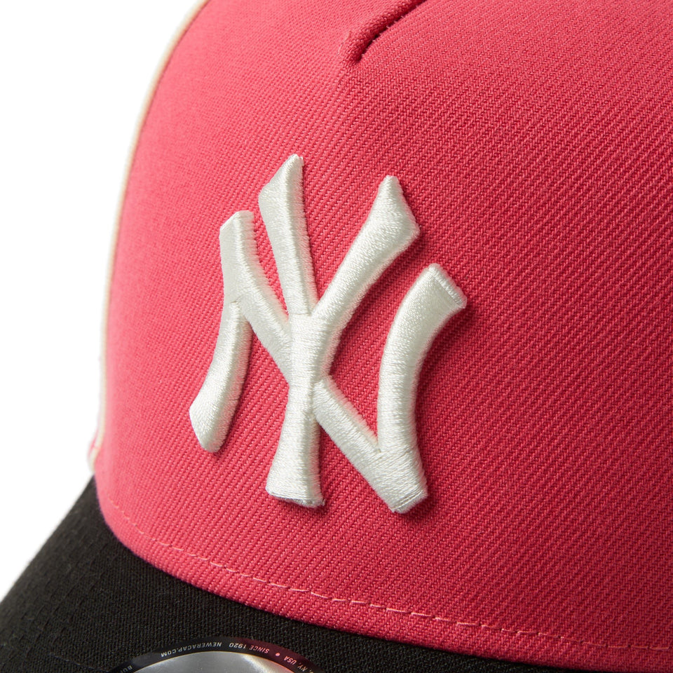 9FORTY A - Frame MLB Piping 2Tone ニューヨーク・ヤンキース コーラル/ブラック - 14667879 - OSFM | NEW ERA ニューエラ公式オンラインストア
