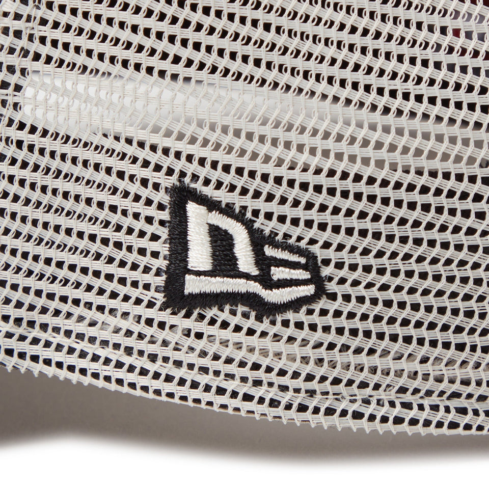 9FORTY A - Frame トラッカー MLB Typewriter ニューヨーク・ヤンキース ブラック/クロームホワイト - 14388614 - OSFM | NEW ERA ニューエラ公式オンラインストア