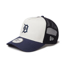 9FORTY A - Frame トラッカー MLB Typewriter デトロイト・タイガース ネイビー/クロームホワイト - 14388616 - OSFM | NEW ERA ニューエラ公式オンラインストア