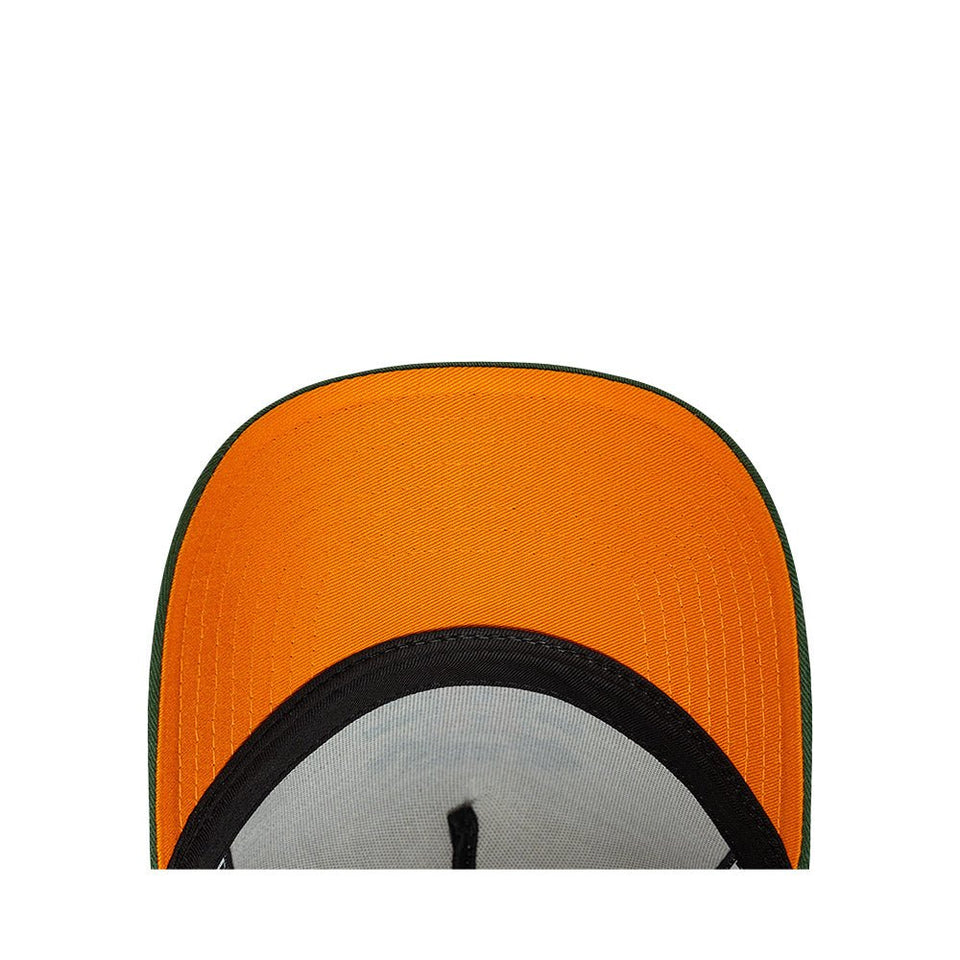 9FORTY A - Frame NETFLIX STRANGER THINGS ストレンジャー・シングス オフホワイト/モスグリーン - 14867828-OSFM | NEW ERA ニューエラ公式オンラインストア