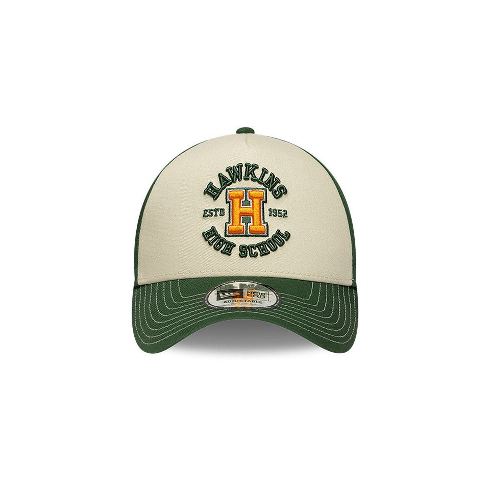 9FORTY A - Frame NETFLIX STRANGER THINGS ストレンジャー・シングス オフホワイト/モスグリーン - 14867828-OSFM | NEW ERA ニューエラ公式オンラインストア