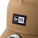 9FORTY A - Frame トラッカー Rose Trucker ボックスロゴ カーキ - 14667851 - OSFM | NEW ERA ニューエラ公式オンラインストア