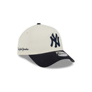 9FORTY A - Frame Side Script ニューヨーク・ヤンキース クロームホワイト × ネイビー - 14628818 - OSFM | NEW ERA ニューエラ公式オンラインストア