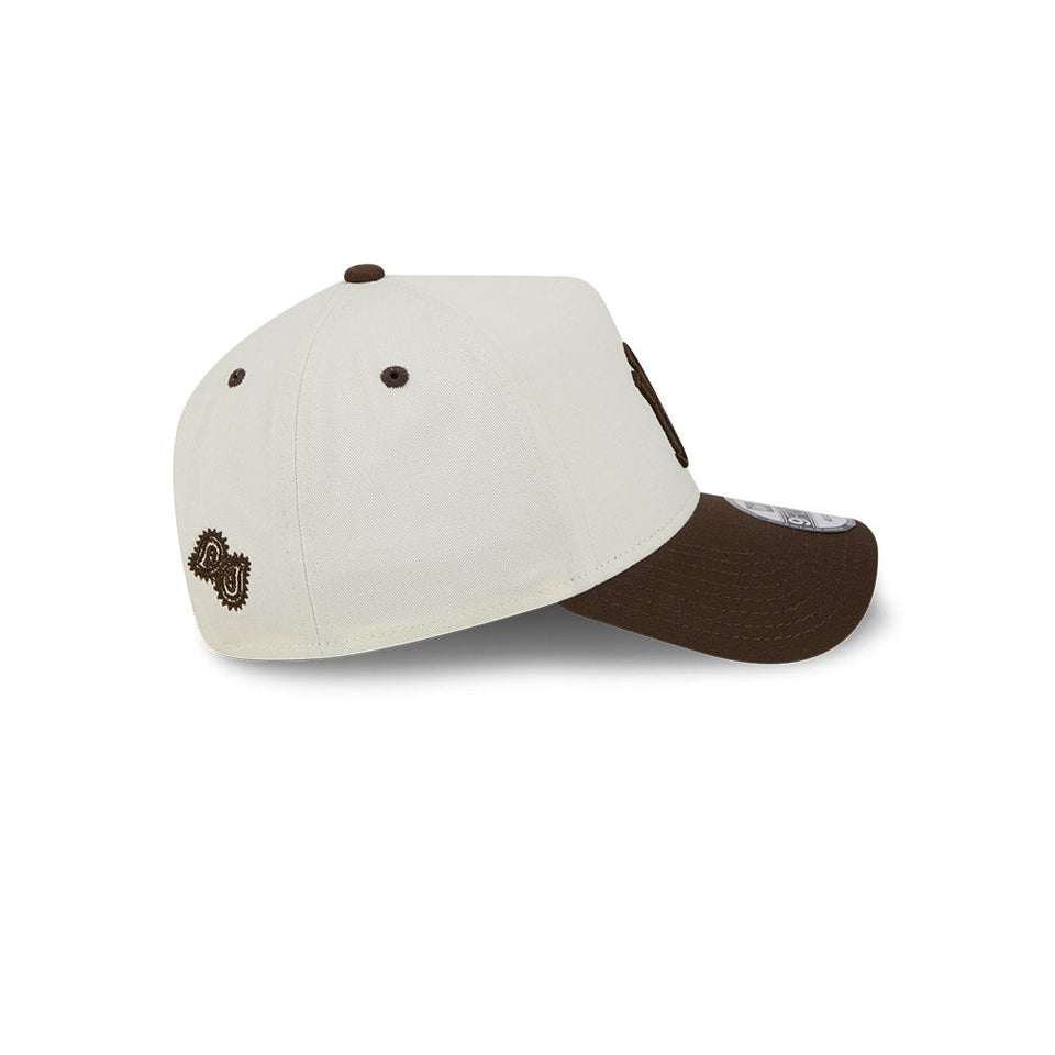 9FORTY A - Frame Walnut Paisley ニューヨーク・ヤンキース クロームホワイト ウォルナットバイザー - 14694462 - OSFM | NEW ERA ニューエラ公式オンラインストア