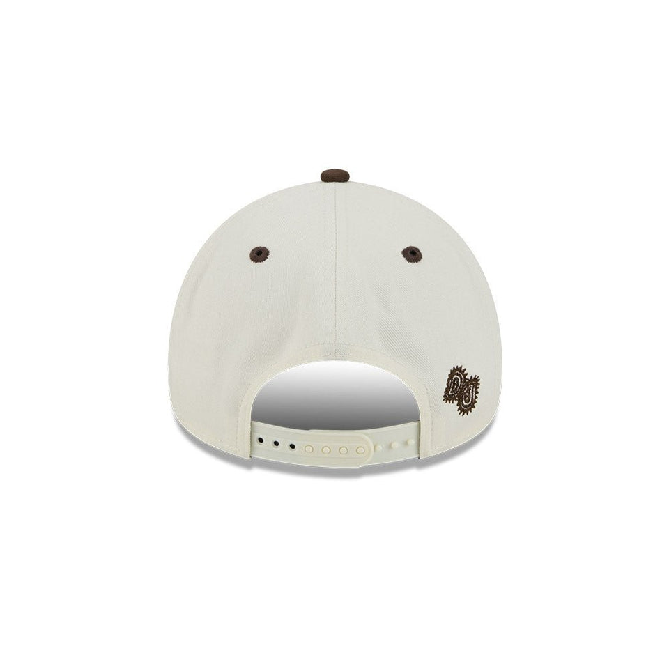 9FORTY A - Frame Walnut Paisley ロサンゼルス・ドジャース クロームホワイト ウォルナットバイザー - 14694463 - OSFM | NEW ERA ニューエラ公式オンラインストア