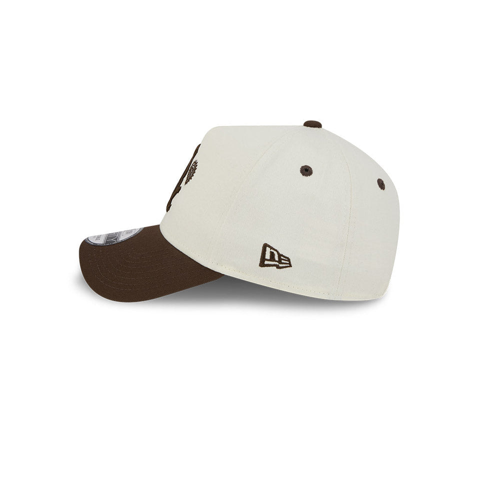 9FORTY A - Frame Walnut Paisley シカゴ・ホワイトソックス クロームホワイト ウォルナットバイザー - 14694465 - OSFM | NEW ERA ニューエラ公式オンラインストア
