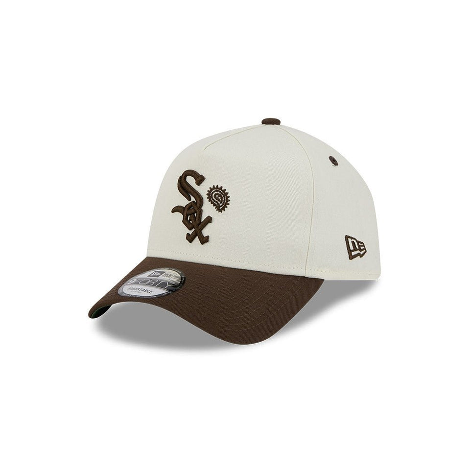 9FORTY A - Frame Walnut Paisley シカゴ・ホワイトソックス クロームホワイト ウォルナットバイザー - 14694465 - OSFM | NEW ERA ニューエラ公式オンラインストア