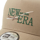 9FORTY A - Frame トラッカー Wind Logo ブリティッシュカーキ - 14388592 - OSFM | NEW ERA ニューエラ公式オンラインストア