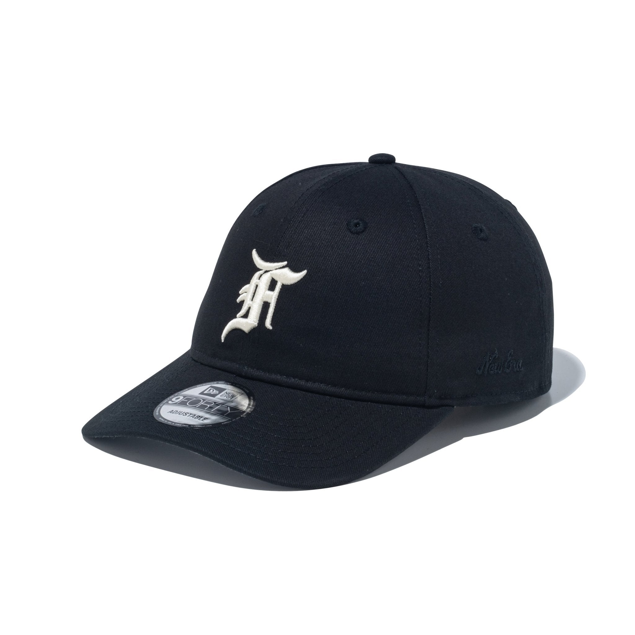 国内発送★New Era *サテンLAロゴ付*キャップ（STnv24-V2-LaW) 国内発送☆New Era サテン風NYロゴ付きキャップ（STnv24-StbL