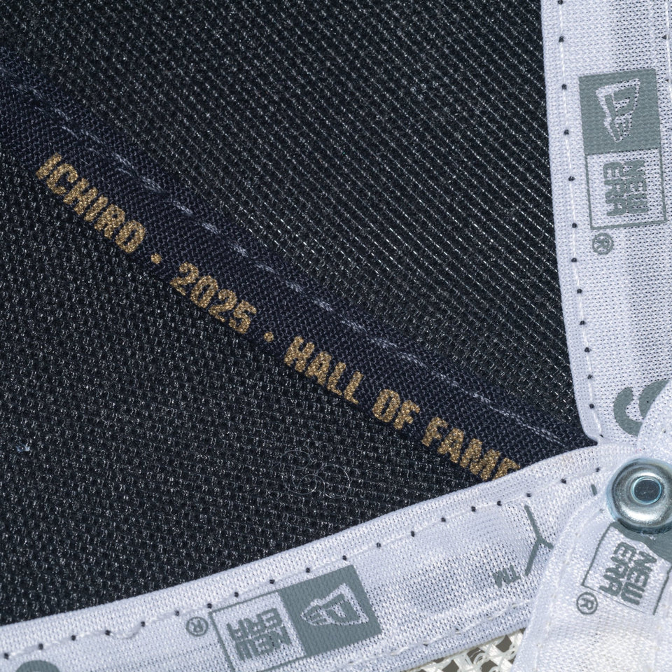 9FORTY M - Crown A - Frame トラッカー Hall of Fame 2025 Ichiro Suzuki シアトル・マリナーズ ネイビー/ホワイト - 14724806 - OSFM | NEW ERA ニューエラ公式オンラインストア