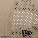 【ゴルフ】9FORTY PEANUTS ピーナッツ レーザーパフォーテッド ブリティッシュカーキ - 14124315-OSFM | NEW ERA ニューエラ公式オンラインストア