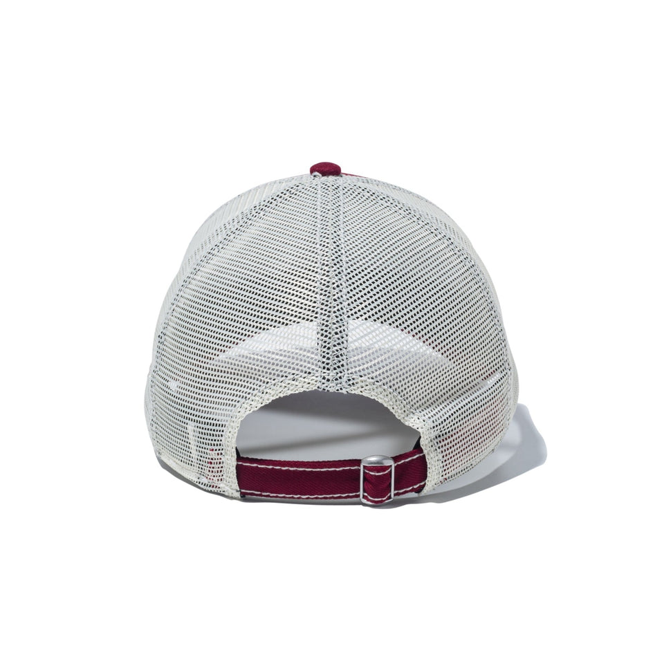 9FORTY トラッカー Script Logo カーディナル/クロームメッシュ - 14667444 - OSFM | NEW ERA ニューエラ公式オンラインストア