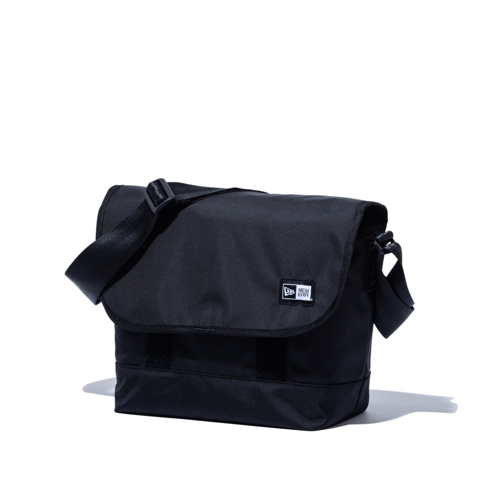 ショルダーバッグ 9L ブラック - 14521321 - OSFM | NEW ERA ニューエラ公式オンラインストア