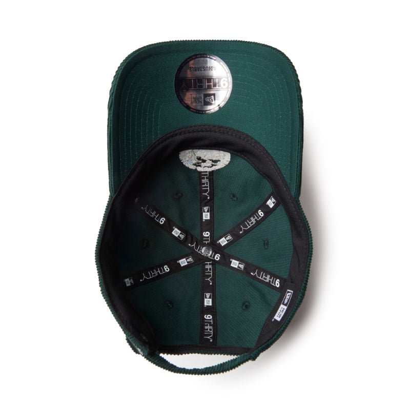 9THIRTY Corduroy Circle Logo ダークグリーン 【ニューエラアウトドア】 - 14307302 - OSFM | NEW ERA ニューエラ公式オンラインストア