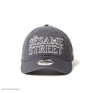 9THIRTY SESAME STREET セサミストリート Elmo エルモ サイド ダークグラファイト - 14682582 - SM | NEW ERA ニューエラ公式オンラインストア
