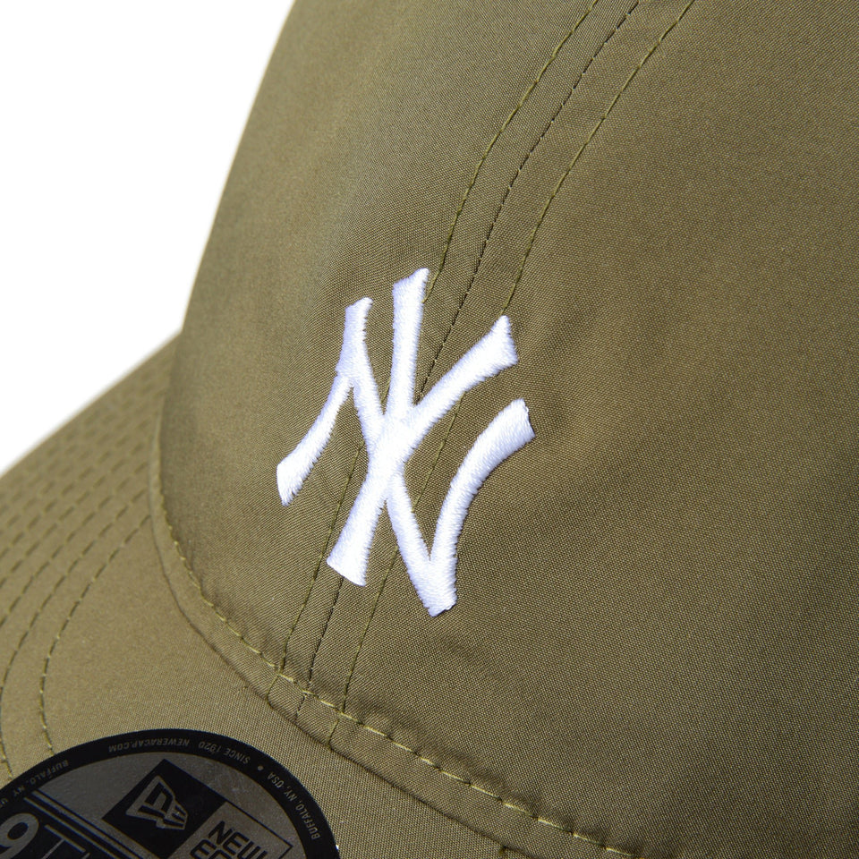 9THIRTY Tech Stretch SOLOTEX ECOPET ニューヨーク・ヤンキース オリーブ | アウトドア - 14668967 - SM | NEW ERA ニューエラ公式オンラインストア