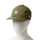 9THIRTY Tech Stretch SOLOTEX ECOPET ニューヨーク・ヤンキース オリーブ | アウトドア - 14668967 - SM | NEW ERA ニューエラ公式オンラインストア