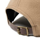 9TWENTY レザーストラップ ニードルフェルト トナルカラーロゴ ベージュ カーキ - 14667924-SM | NEW ERA ニューエラ公式オンラインストア