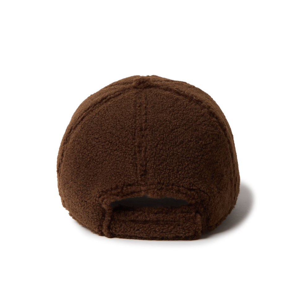 9TWENTY Boa Logo ボアフリース ブラウン - 14667955 - SM | NEW ERA ニューエラ公式オンラインストア
