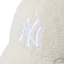 9TWENTY Boa Logo ボアフリース ニューヨーク・ヤンキース ホワイト - 14667962 - SM | NEW ERA ニューエラ公式オンラインストア